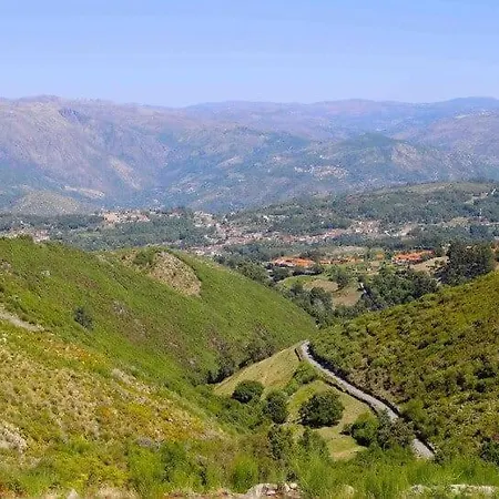 House Of Serra Da Cabreira בית נופש