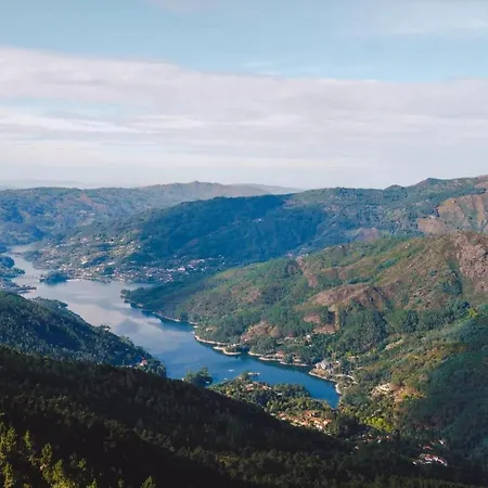 Dom wakacyjny House Of Serra Da Cabreira