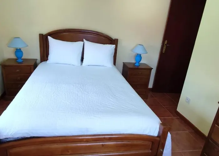 House Of Serra Da Cabreira Dom wakacyjny Ruivãis